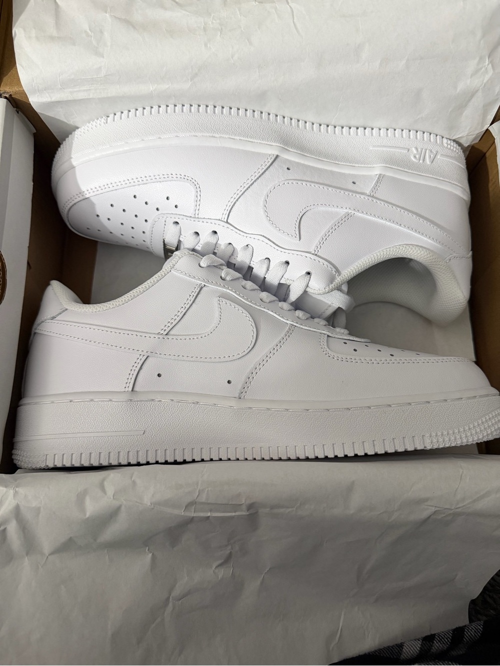 Nike White Air Force 1 '07 Low-Top Sneakers